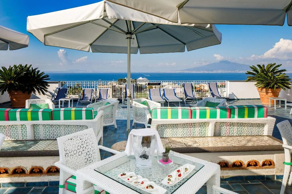 Bar, Zi' Teresa, Naples
