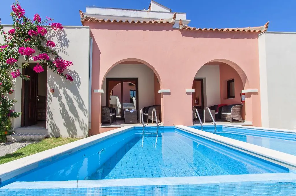APARTMENT WITH PRIVATE POOL Room, Rigas Hotel Skopelos, Skiathos