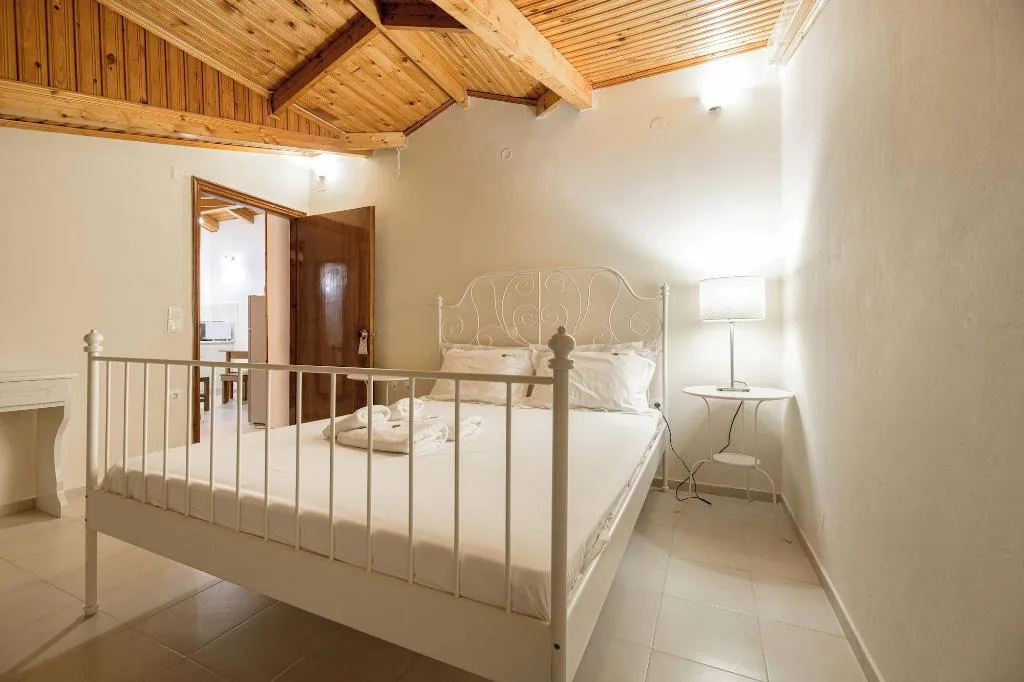 Room, Denise Studios & Apartments, Zante