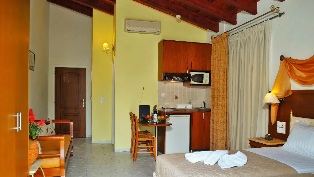 STUDIO CAPACITY 3 Room, Camelot Royal Beds by Estia, Crete