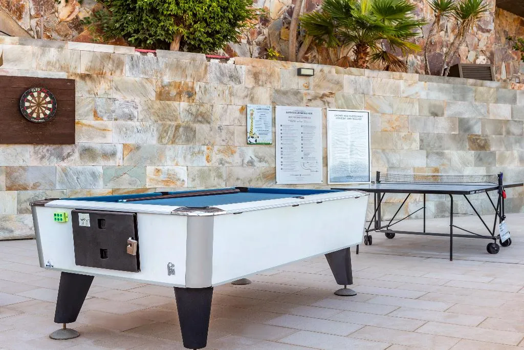 Sports and Entertainment, Club Cala Blanca, Gran Canaria