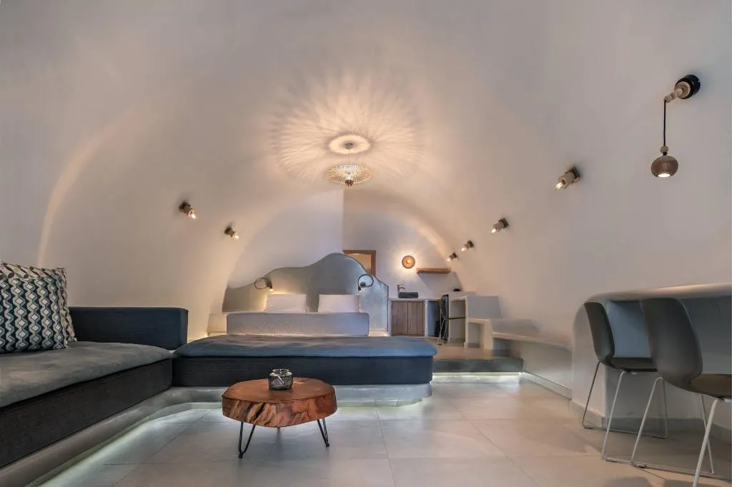JUNIOR SUITE WITH JACUZZI Room, Kasimatis by La Perla, Santorini