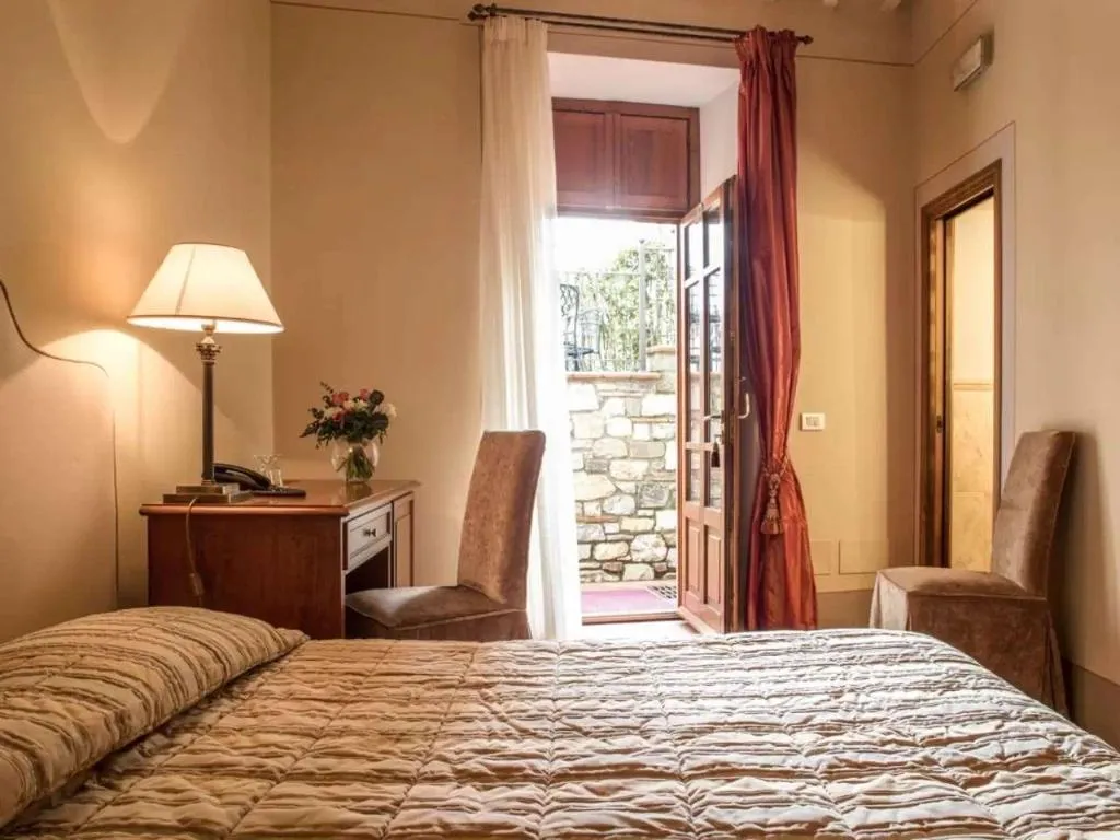 Room, Palazzo San Niccolo, Florence
