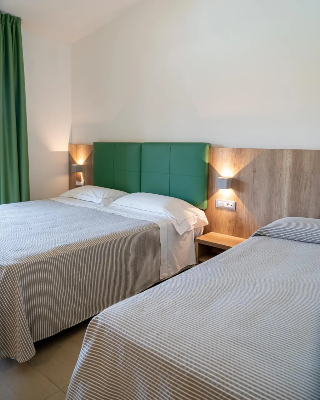 TRIPLE EXECUTIVE Room, Hotel San Teodoro, Olbia