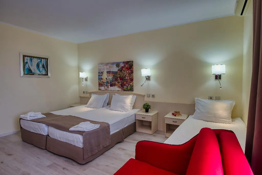 TRIPLE STANDARD Room, Detelina, Varna