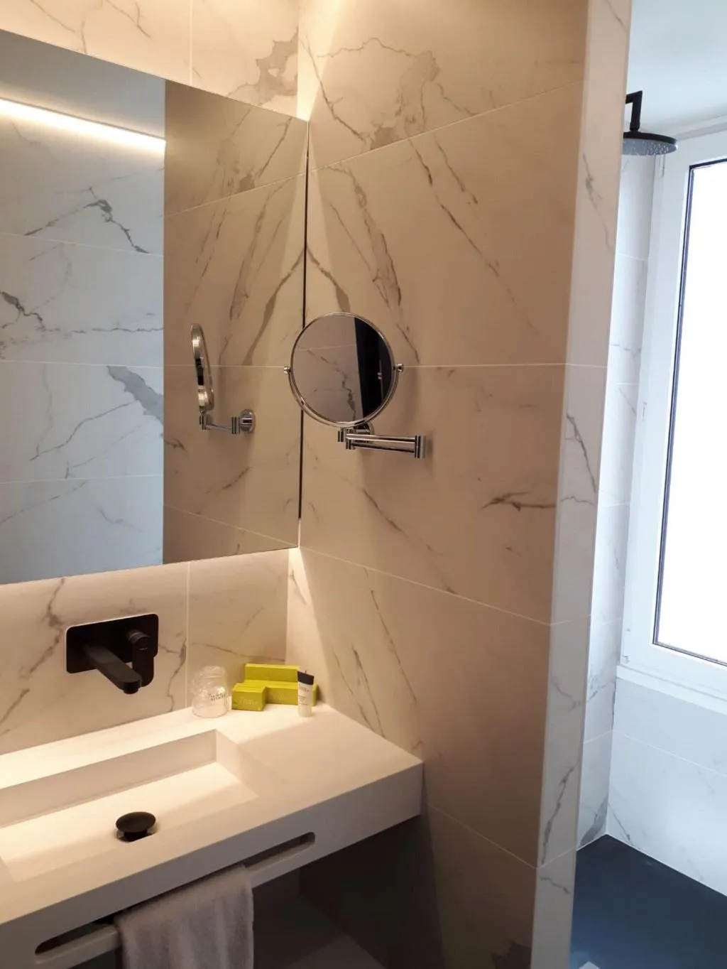 DOUBLE DELUXE Room, Silken Ramblas, Barcelona