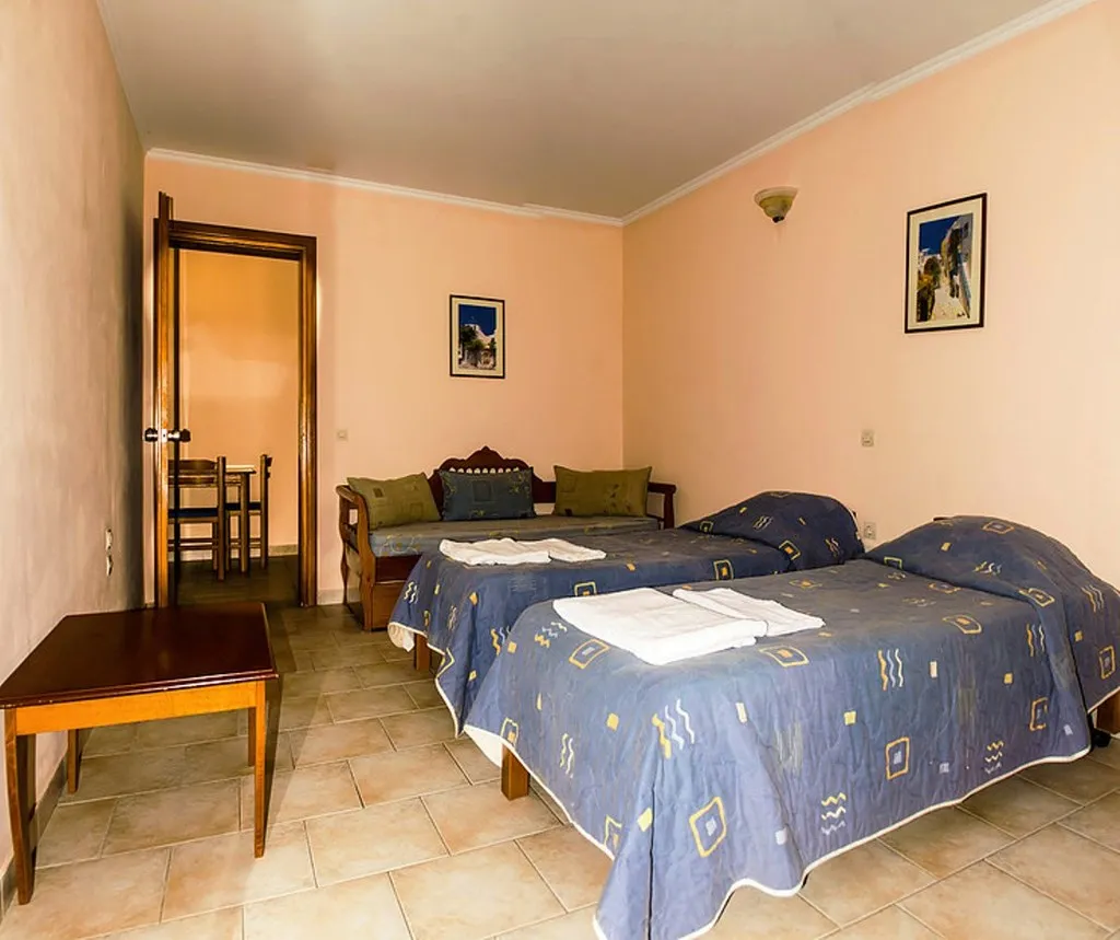 APARTMENT STANDARD Room, Orestis Apartments, Corfu
