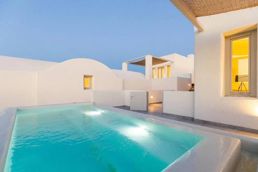 SUITE WITH PRIVATE POOL Room, Serapias Suites, Santorini