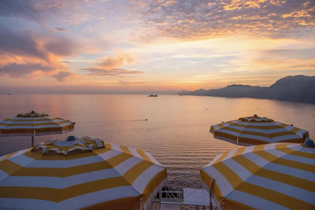 Terrace, Tramonto D'oro, Naples