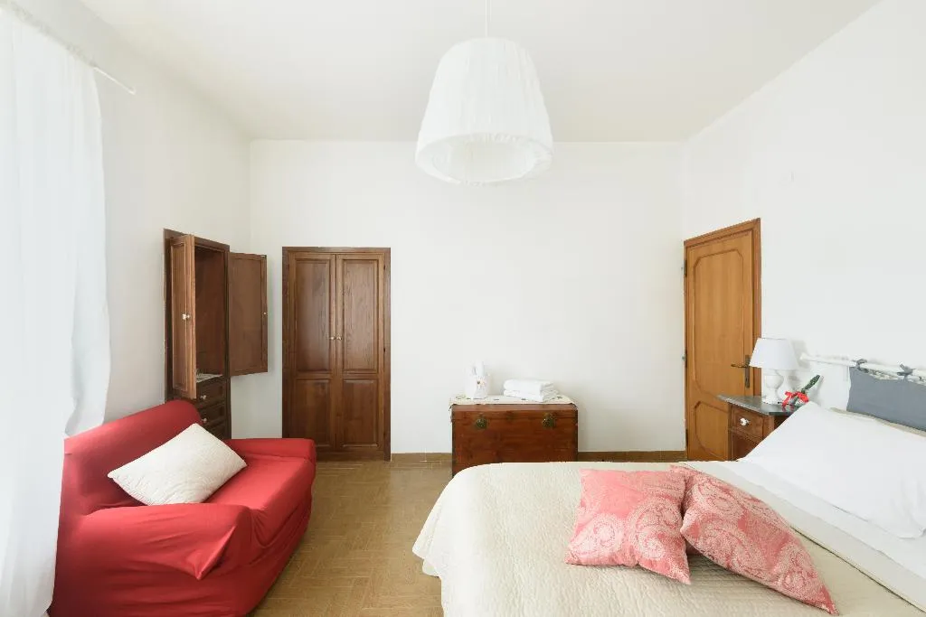 QUADRUPLE CAPACITY 4 Room, Un Petit Paradis, Perugia