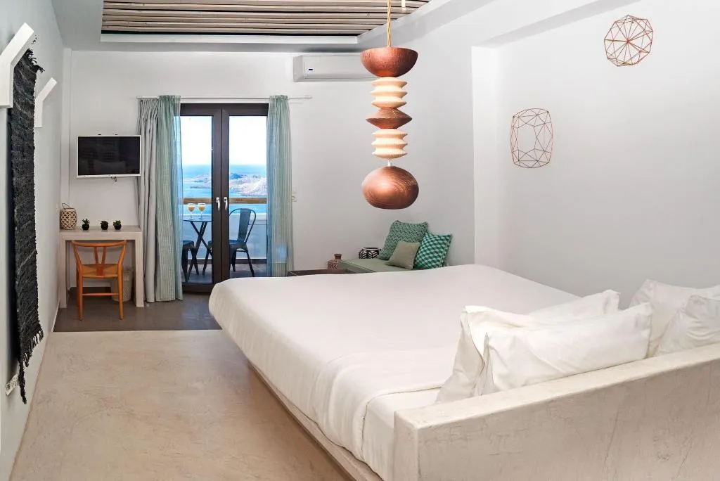 Room, Amity Suites, Santorini