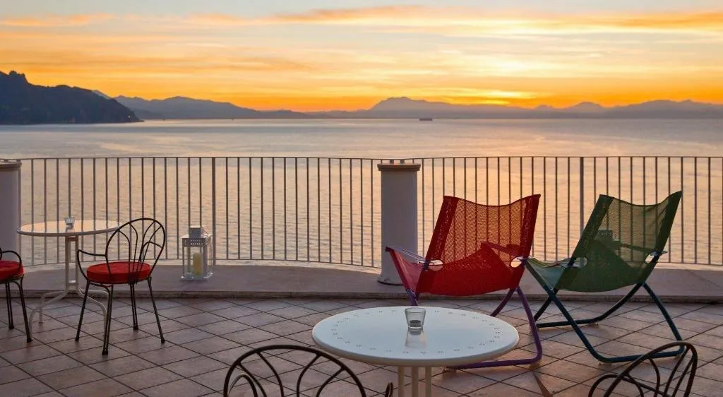 Terrace, Le Terrazze, Naples