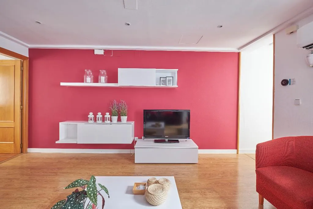 APARTMENT TWO BEDROOMS Room, Apartamentos en Sol, Madrid