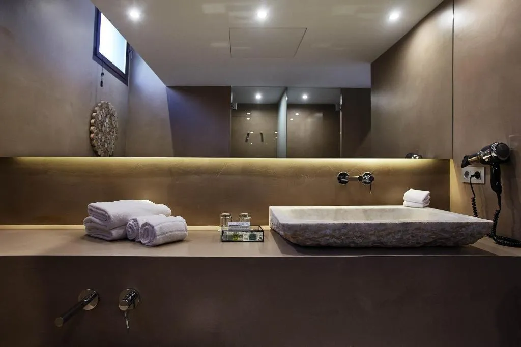 SUITE GARDEN VIEW Room, Hotel Mas Salagros EcoResort & Aire Ancient Baths, Barcelona