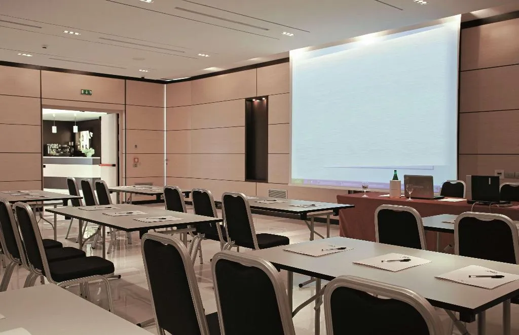 Conferences, Suites & Residence Hotel, Naples
