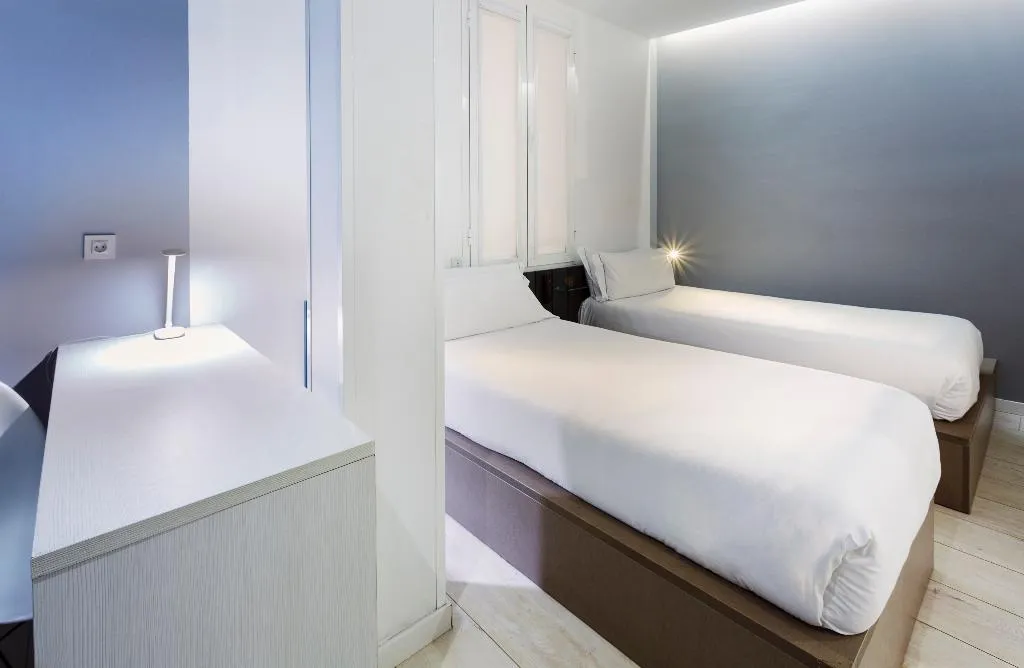 TWIN STANDARD Room, B&B Hotel Madrid Centro Fuencarral 52, Madrid