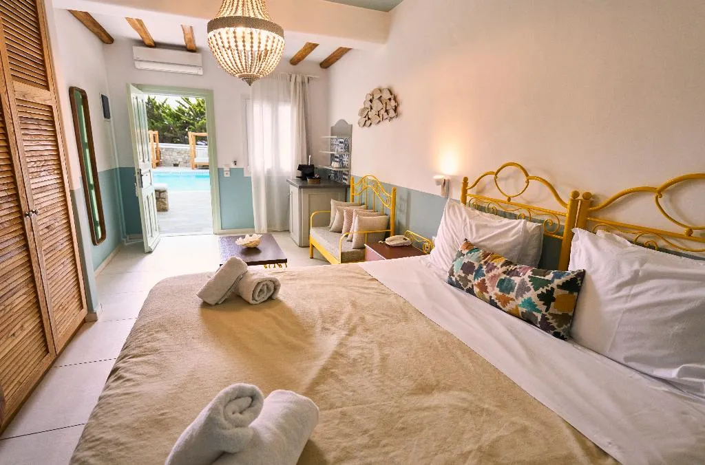 Double or Twin SUPERIOR POOL VIEW Room, Bellissimo Resort, Mykonos
