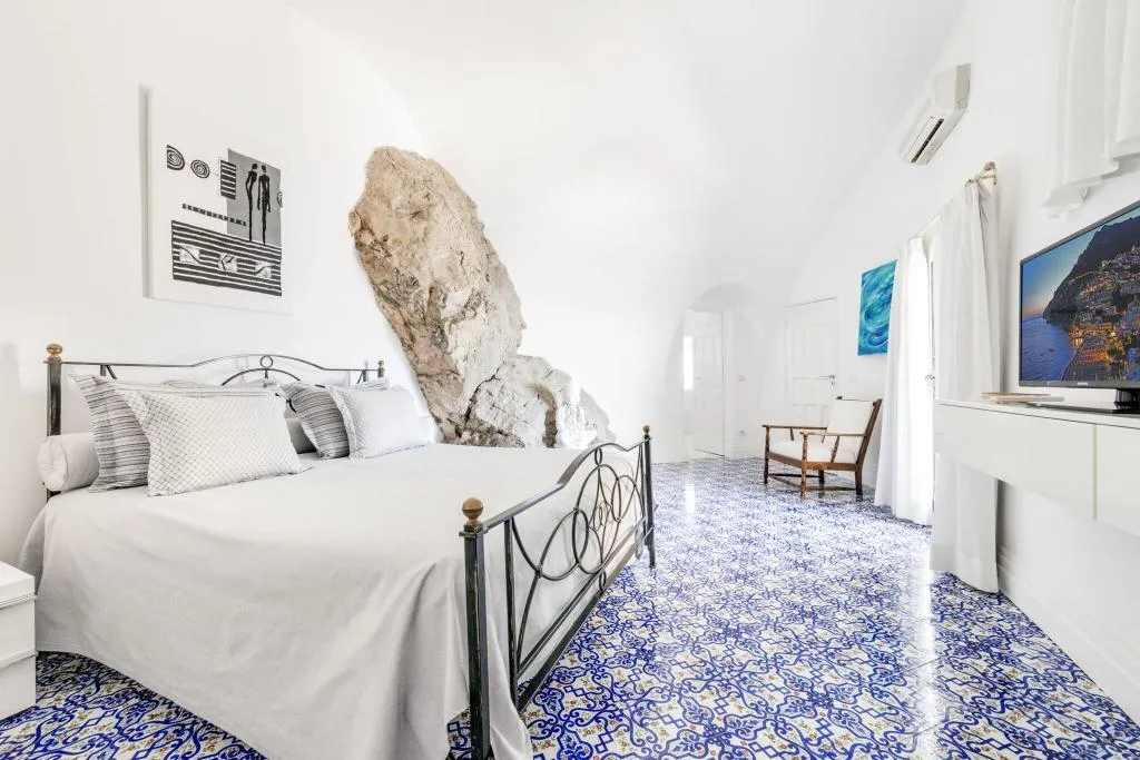 SUITE TWO QUEEN BEDS Room, Villa Magia, Naples