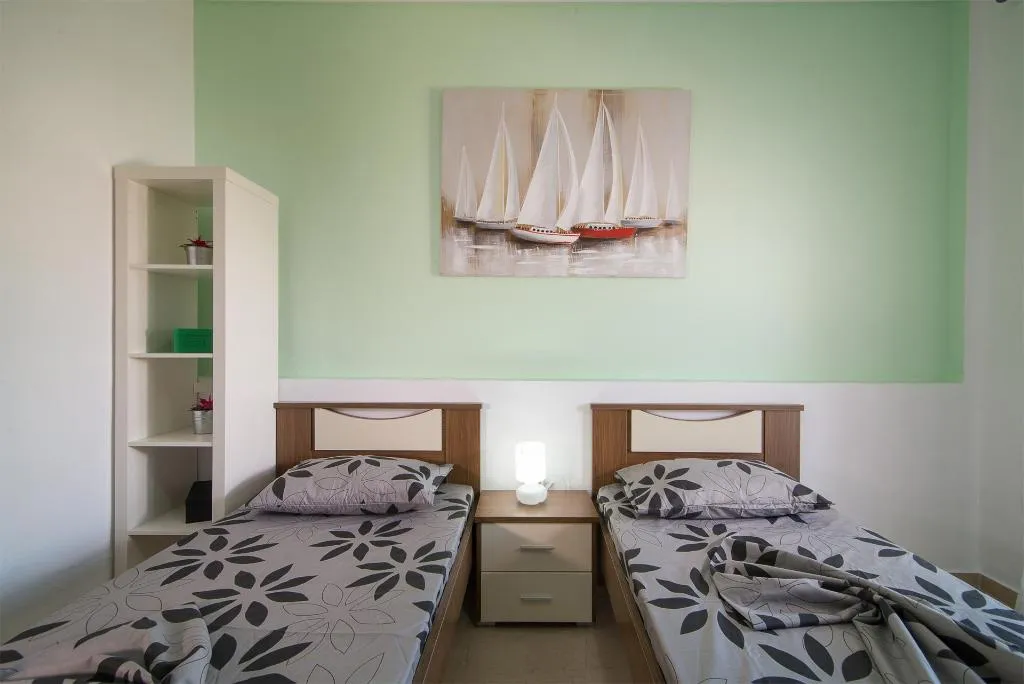 APARTMENT CAPACITY 5 Room, Michalis Apartments, Thessaloniki