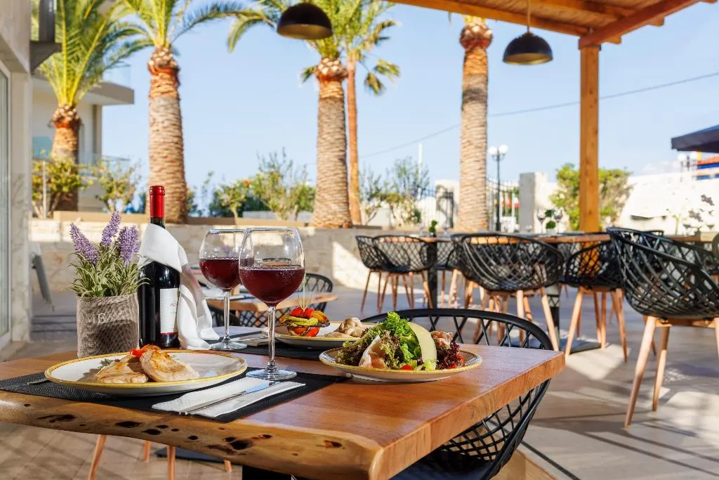 Restaurant, Malia Bay Beach Hotel & Bungalows, Crete