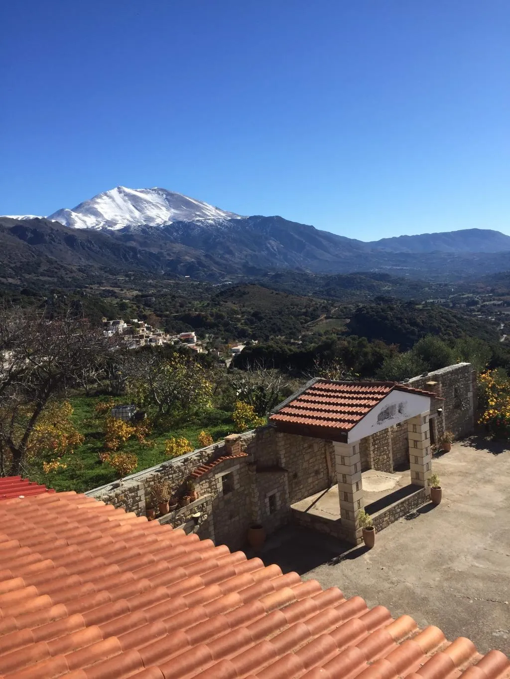 Terrace, Aravanes Mountain Resort & Eco Cuisine, Crete