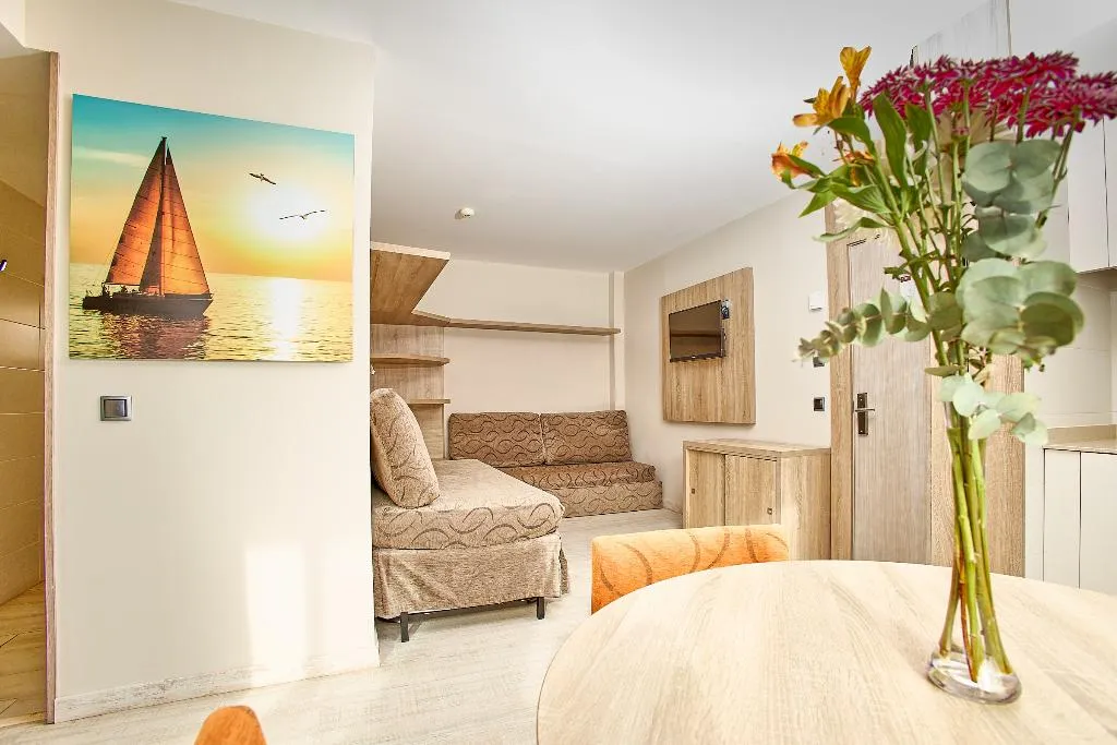 SUITE STANDARD Room, Leonardo Royal Htl Mallorca Palmanova Bay, Majorca