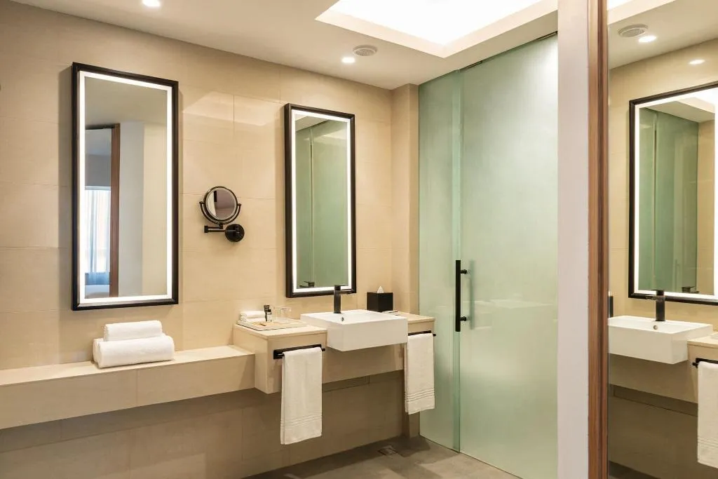 Room, Sheraton Dubai Mall of the Emirates Hotel, Dubai