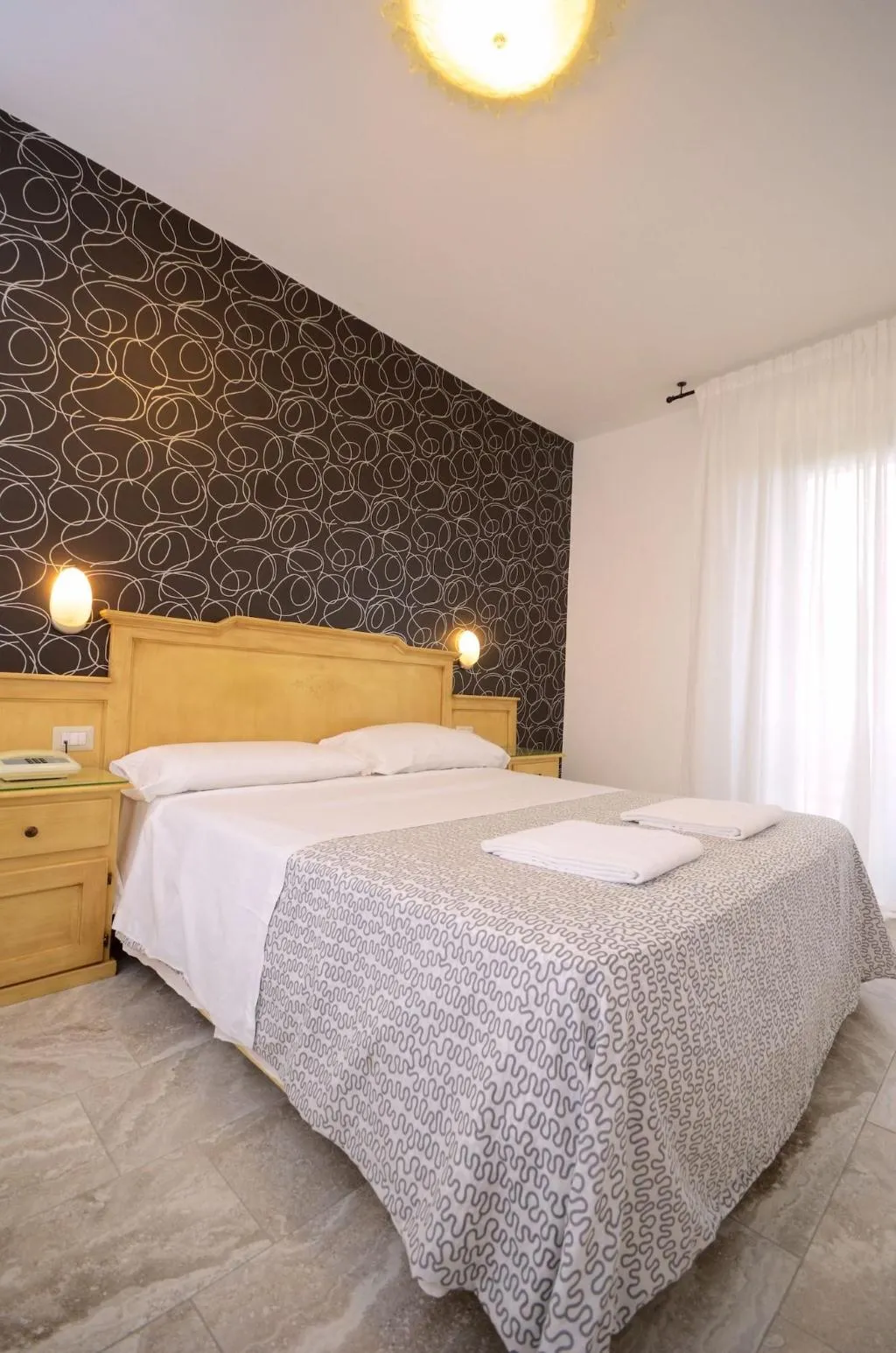 SINGLE STANDARD Room, Hotel Clinton, Naples