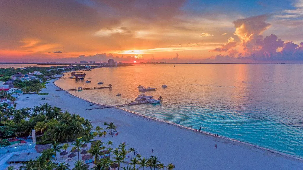 Beach, InterContinental Presidente Cancun Resort, Cancun Area