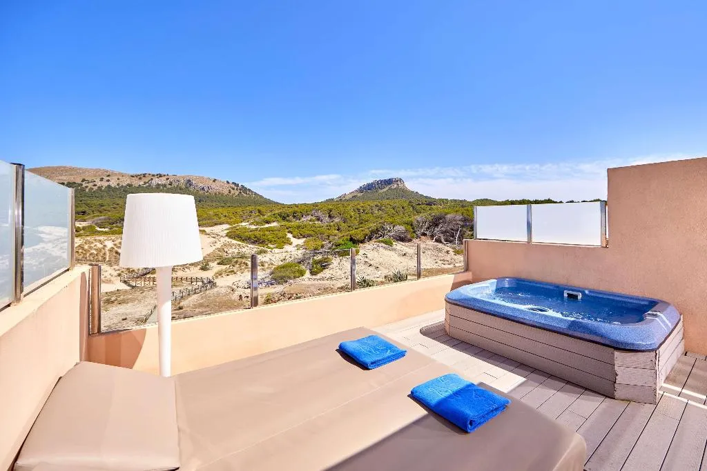 Room, Zafiro Cala Mesquida, Majorca