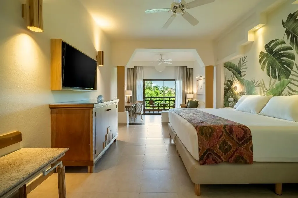 JUNIOR SUITE STANDARD Room, Iberostar Selection Paraiso Maya Suites AI, Cancun Area