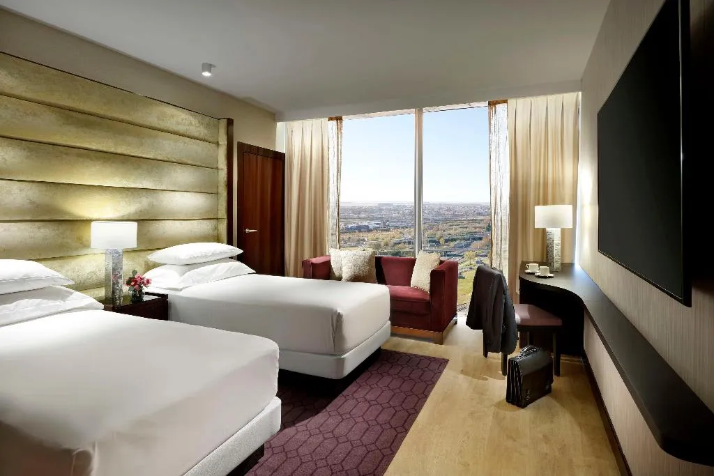 Room, Hyatt Regency Barcelona Tower, Barcelona