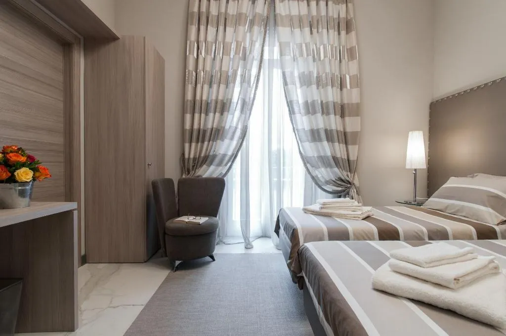 Room, Brera Prestige B&B, Milan