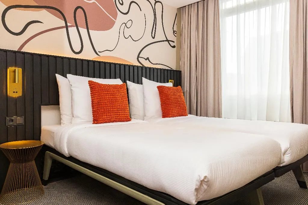 TWIN STANDARD Room, Huygens Place, Amsterdam