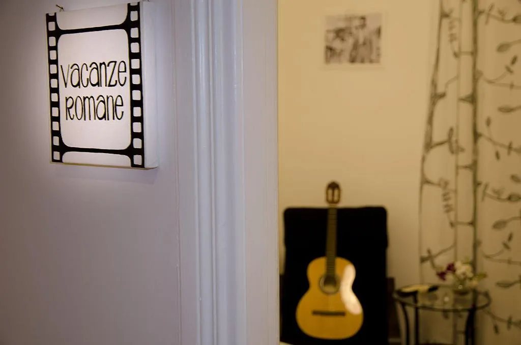Room, Lost In Trastevere, Rome