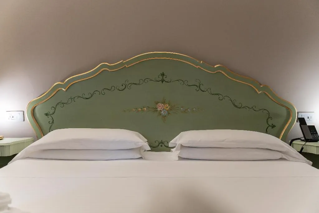 Double or Twin SUPERIOR WITH VIEWS Room, Cavalletto E Doge Orseolo, Venice