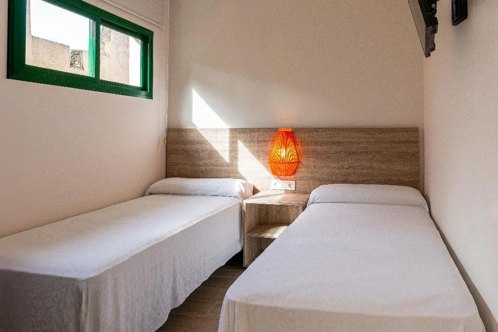APARTMENT CAPACITY 2 Room, Medplaya Sant Eloi, Costa Brava