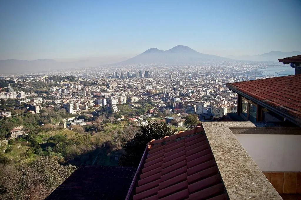 Room, B&b A'Luggetella, Naples