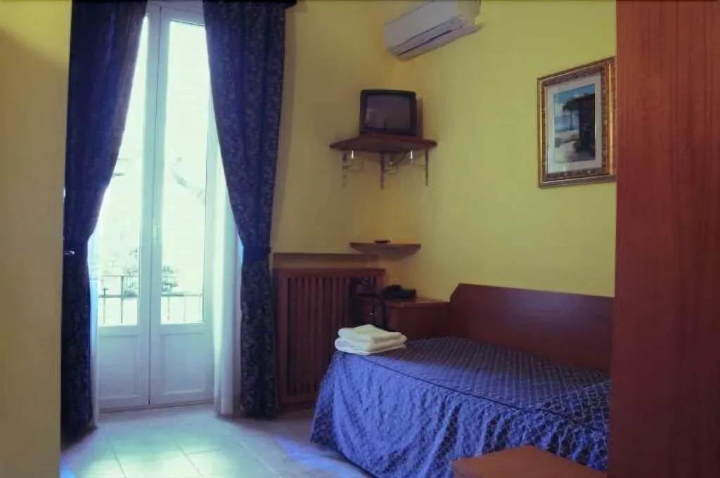 Room, Hotel Aurelia, Milan