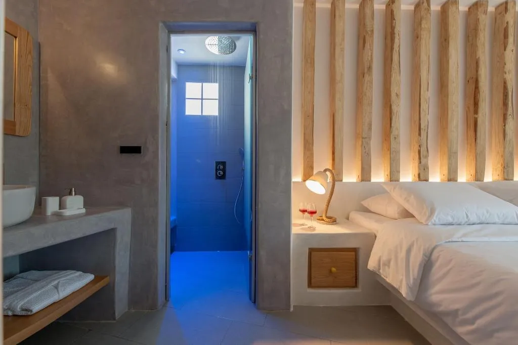 Room, Avatar Suites, Santorini