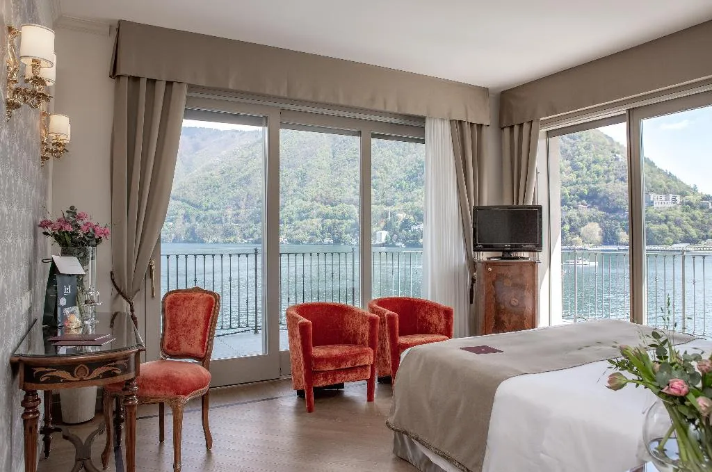 Room, Villa Flori, Milan
