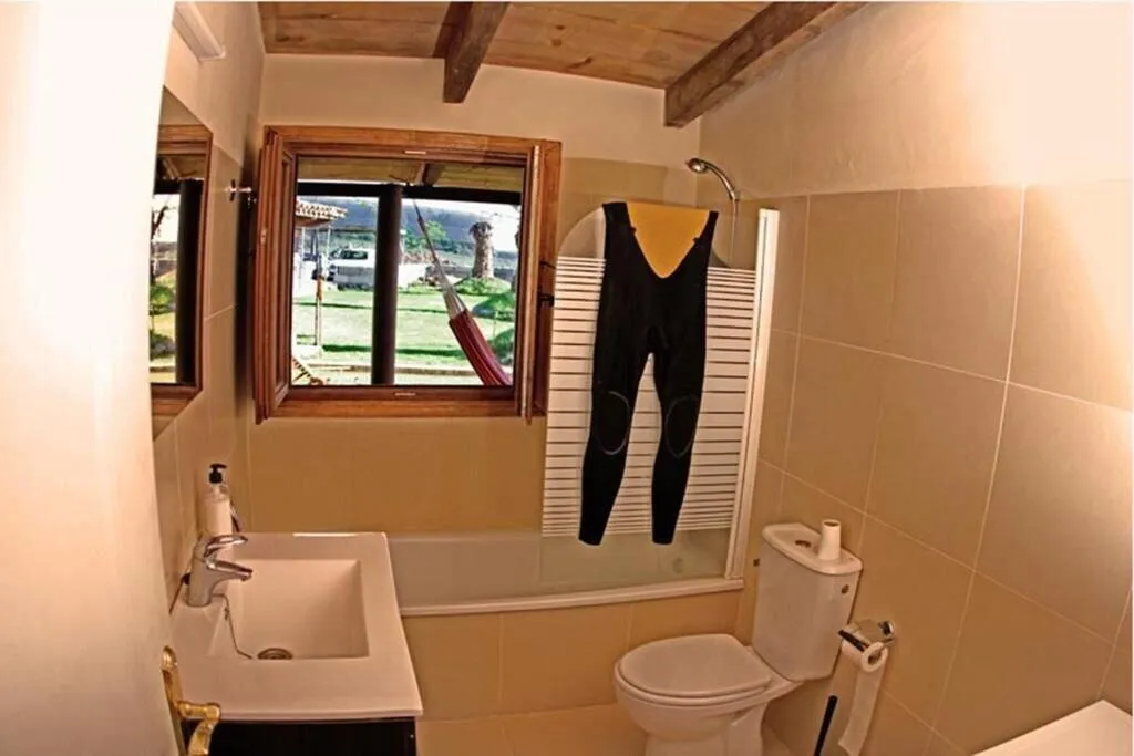 Room, Twin Fin Surf Camp - Hostel, Tenerife
