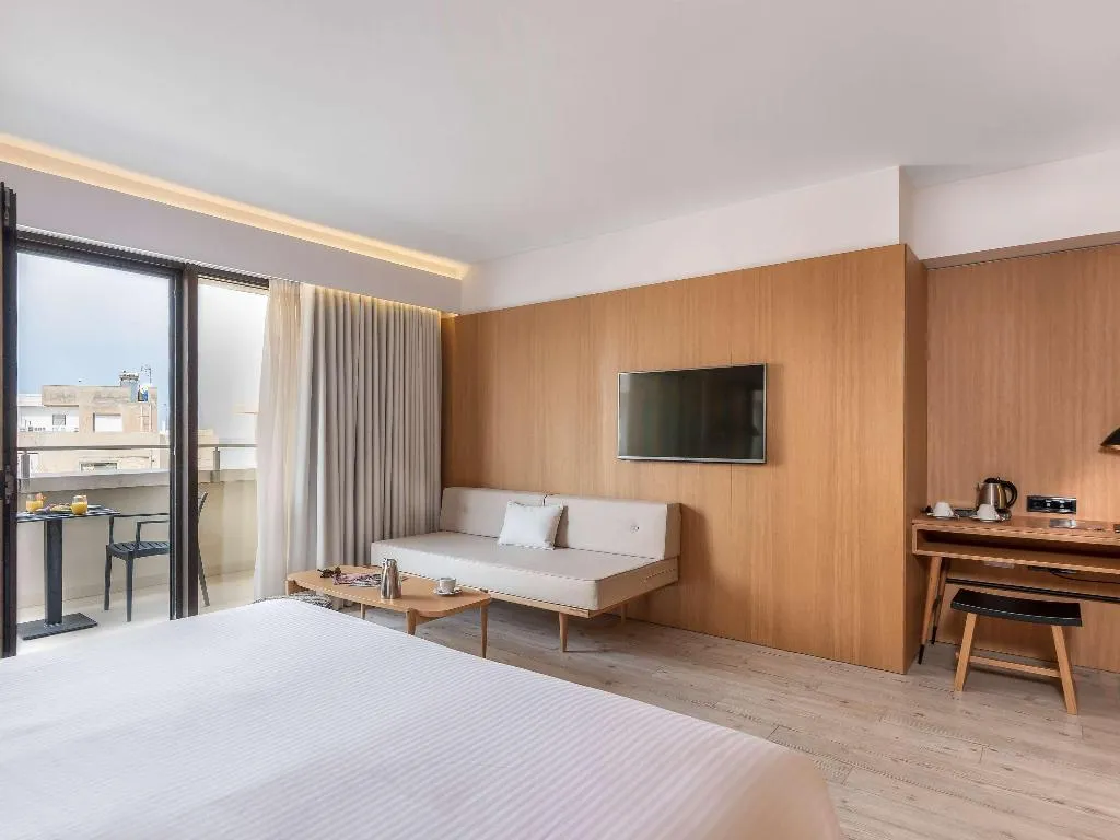 Double or Twin EXECUTIVE CITY VIEW Room, Ibis Styles Heraklion Central, Crete