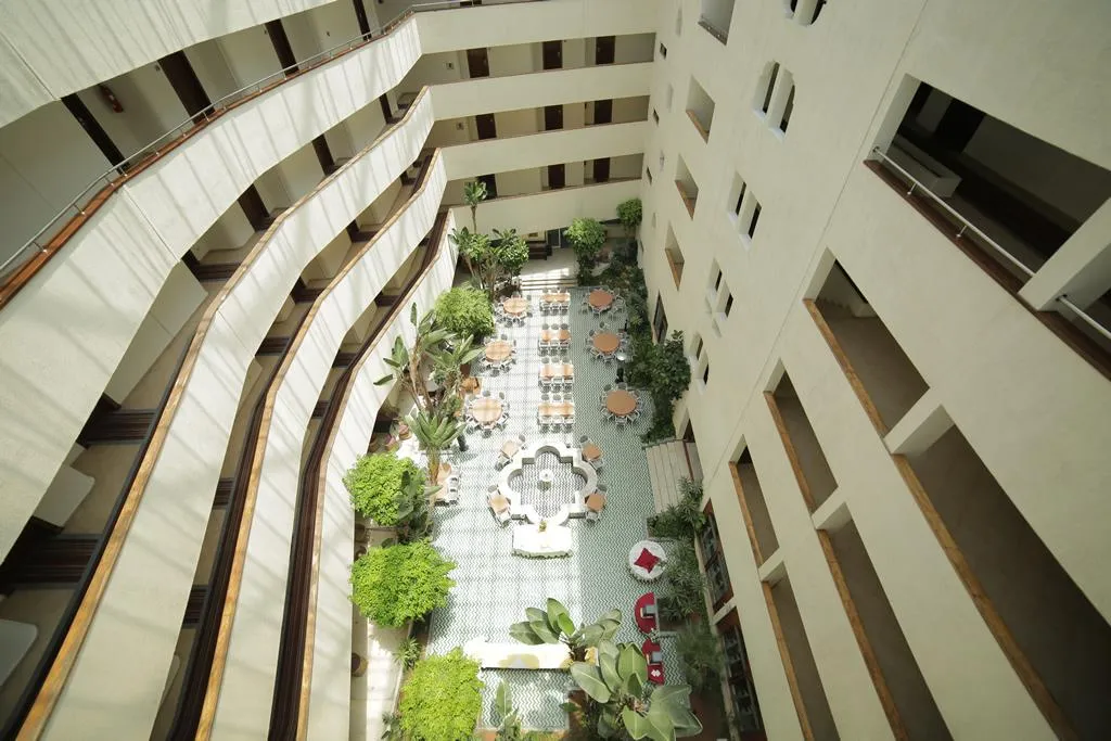 Terrace, Suisse, Casablanca