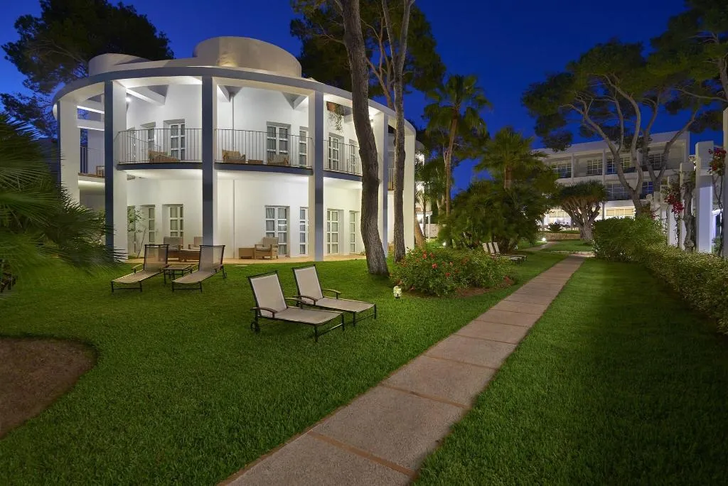 Terrace, Melia Cala d'Or Boutique Hotel, Majorca
