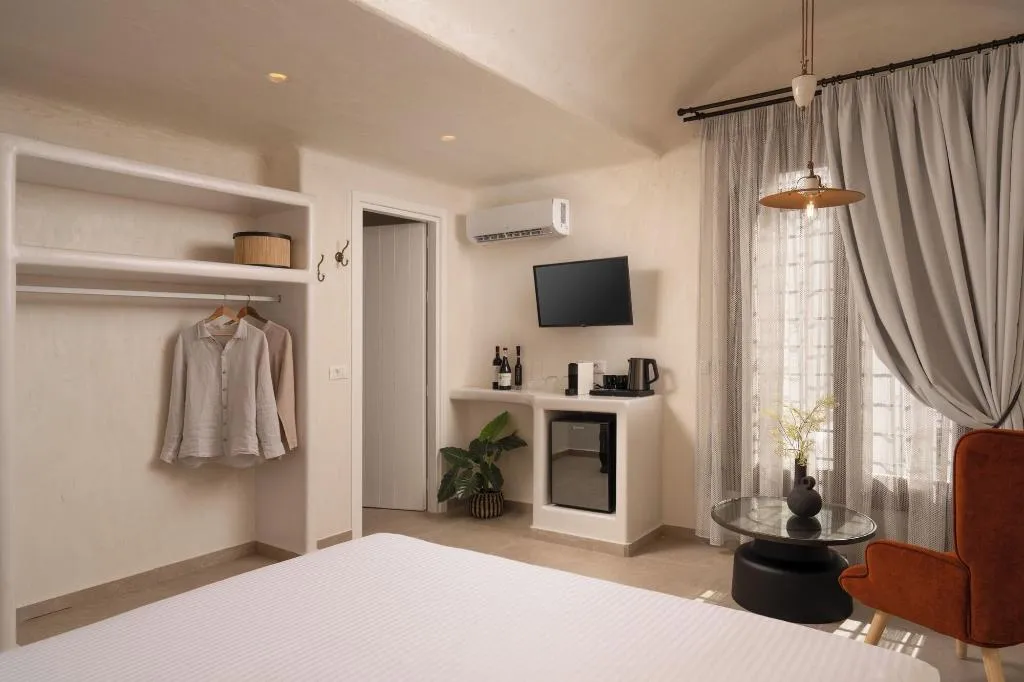 Room, Winery Hotel 1870, Santorini