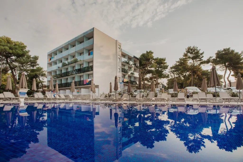 General view, Villas Arausana and Antonina, Split