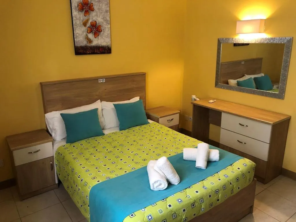 Room, Sunseeker Holiday Complex, Malta