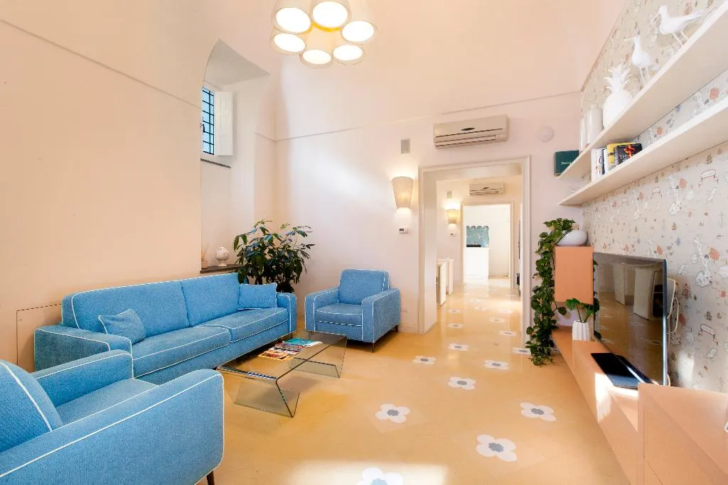 Lobby, Unconventional Sorrento Coast, Naples
