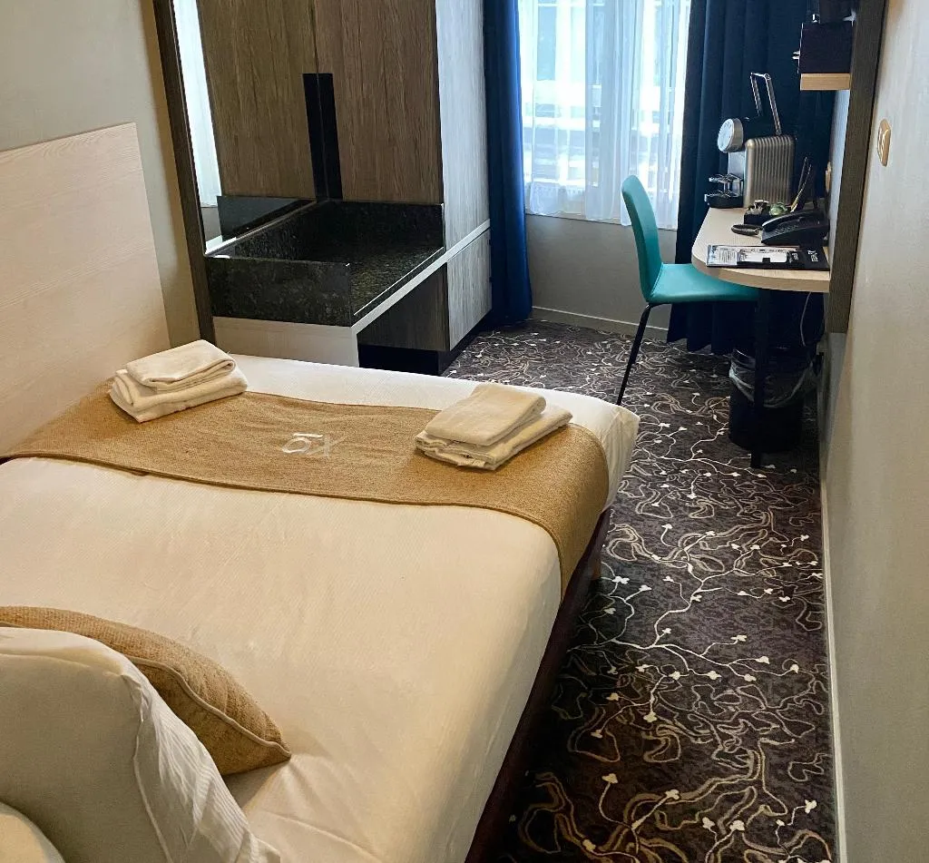 DOUBLE ECONOMY Room, Xo Hotels City Centre, Amsterdam
